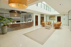 Holiday Suites Business District - formerly Empire Suites Hotel